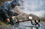Fisher F11 Metal Detector - Image 3