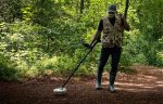 Nokta Gold Finder 2000 Metal Detector - Image 2