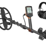 Quest Q60 Metal Detector
